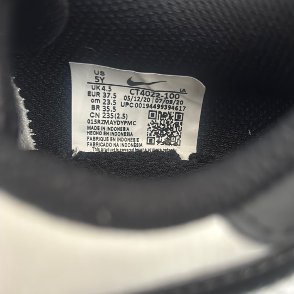 Nike youth shoes low top - Picture 5 of 7